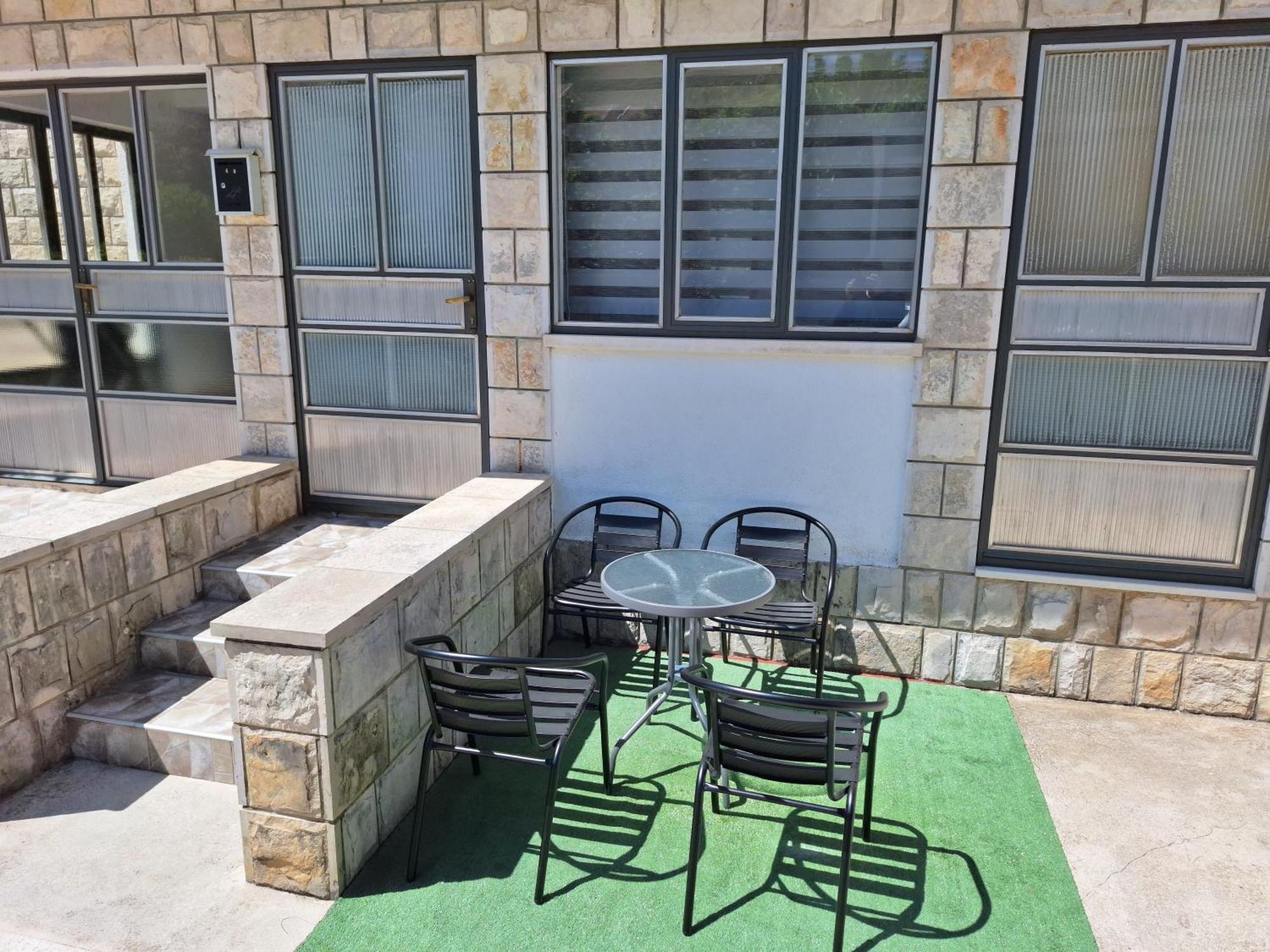 Apartment Slobo Trebinje Exteriör bild