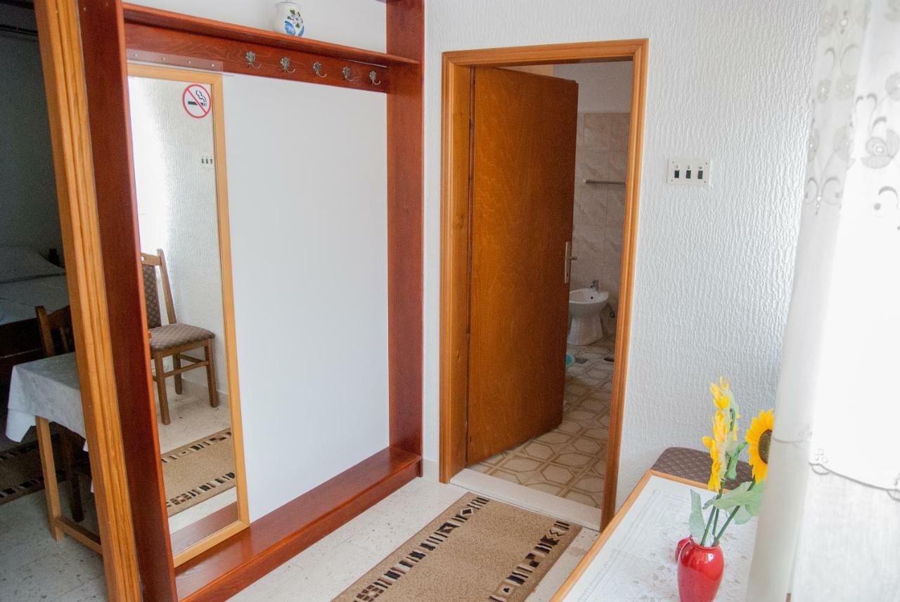 Apartment Slobo Trebinje Exteriör bild