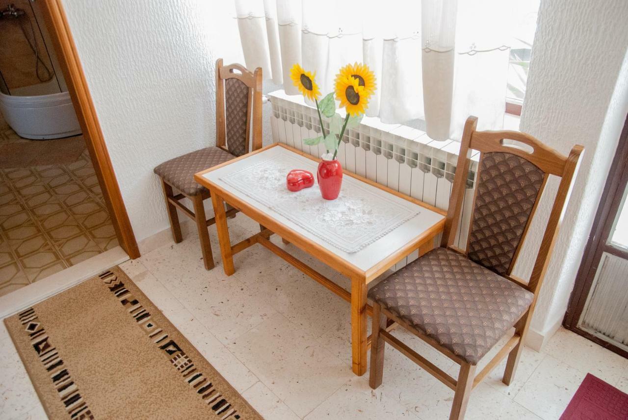 Apartment Slobo Trebinje Exteriör bild
