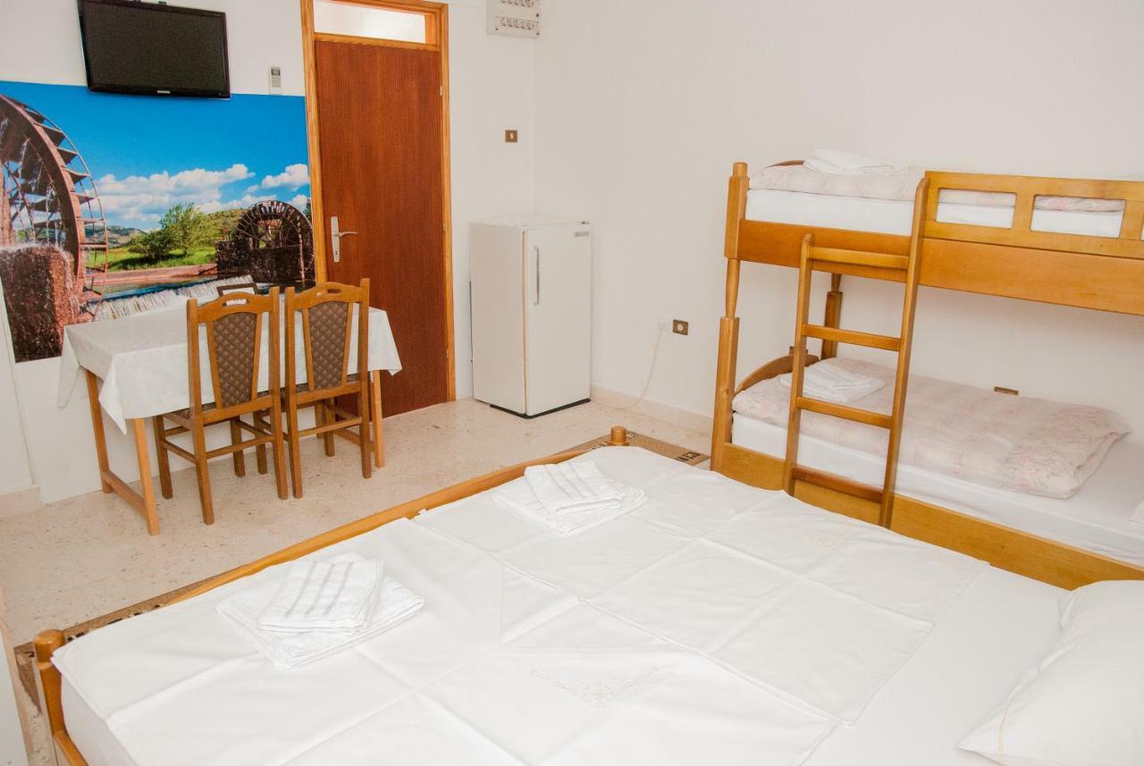 Apartment Slobo Trebinje Exteriör bild